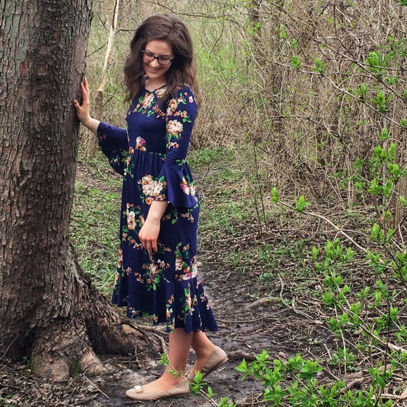 HP 4/24 CLEARANCE! Midi Dress Navy Floral Ruffles - Picture 6 of 6